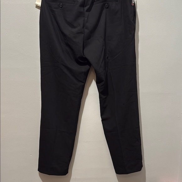 Van Heusen 34 x 30 Flat Front Straight Fit Flex Waist Men's Black Dress Pants - Picture 8 of 10